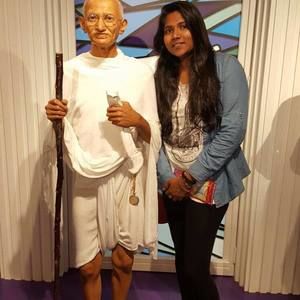 Meet your Posher, Roanne